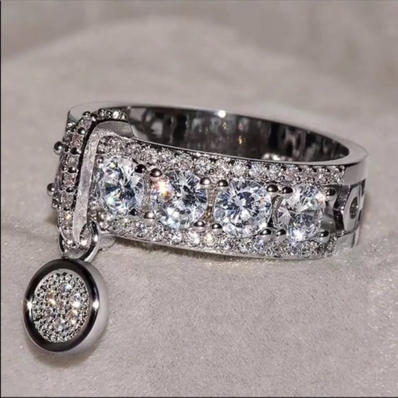Jewelry - NEW LUXURY 925 SILVER DIAMOND RING